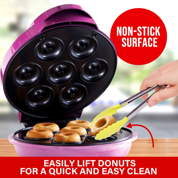 https://brentwoodus.com/cdn/shop/products/electric-mini-donut-maker-machine-pink_TS-250_3_600x.jpg?v=1640805871