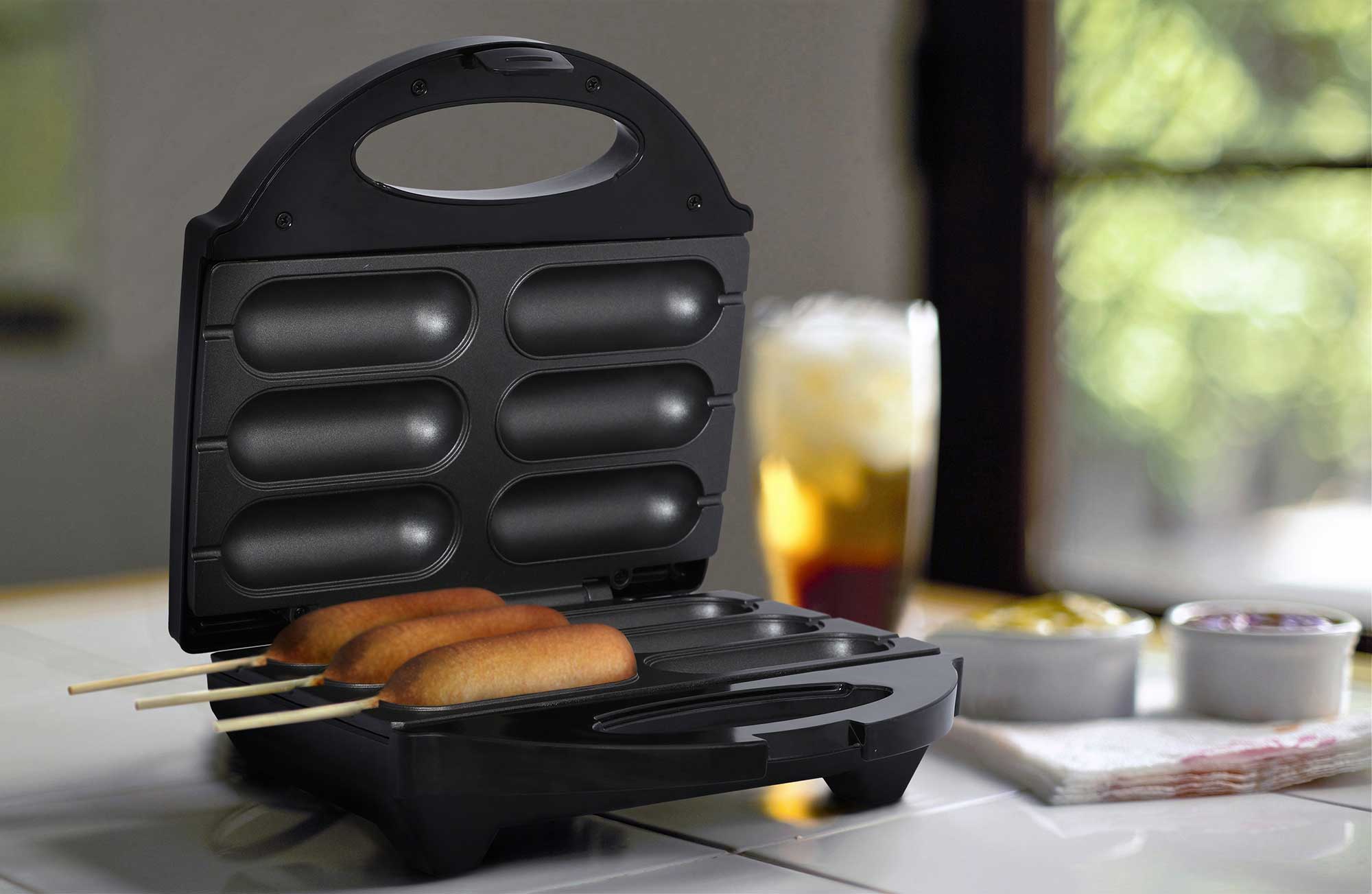 Brentwood TS 601S Non Stick 6 Mini Corn Dog Maker Stainless Steel Brentwood Appliances