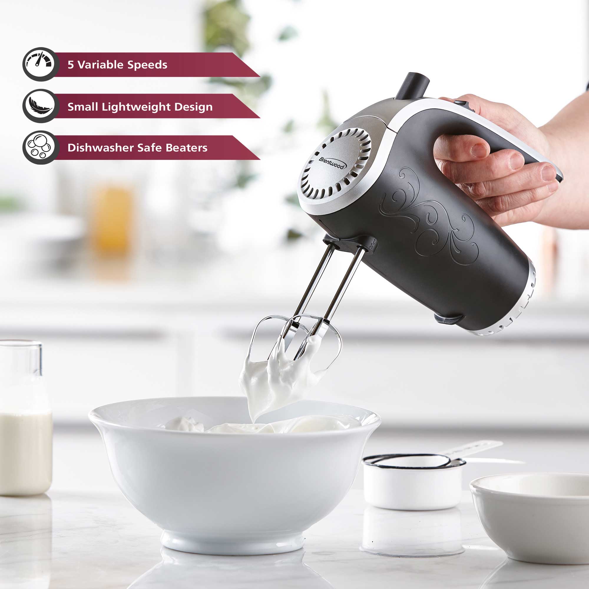 Brentwood HM-48B Lightweight 5-Speed Electric Hand Mixer, Black